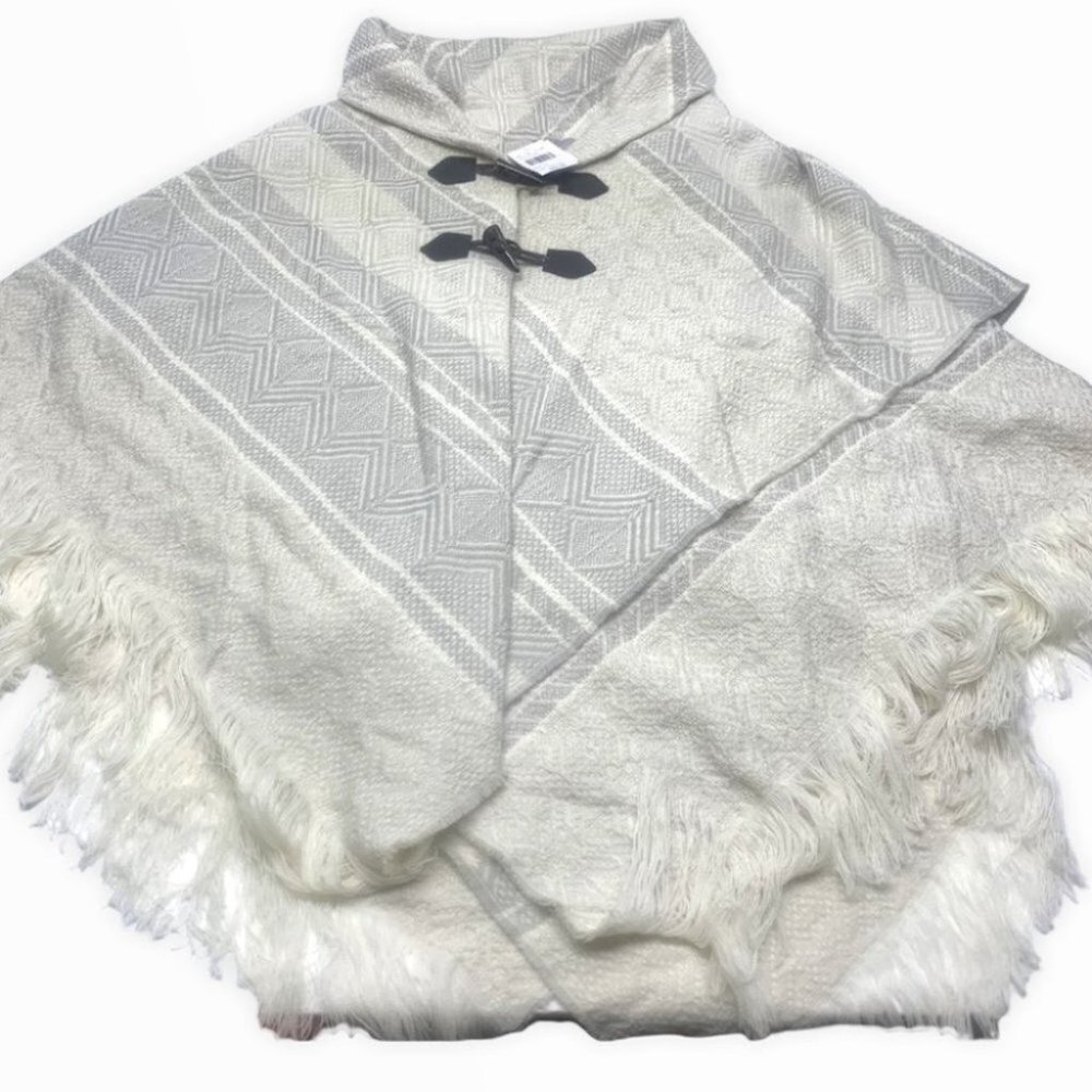 •- NWT Poncho Cape Fringe Winter Warm Cozy Blanket Scarf sw